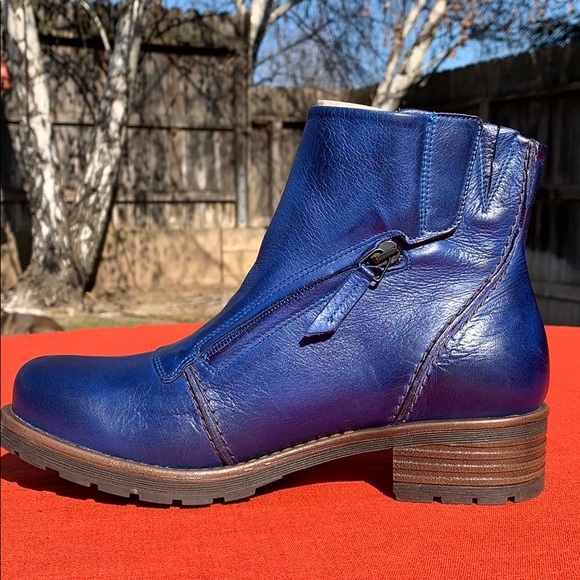 Jafa 402 Zipper Ankle Boots Cobalt Size 38 NWOB - Picture 2 of 10